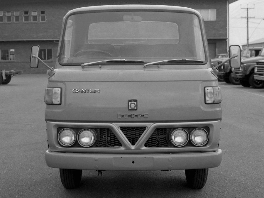  Dodge Canter Chassis 1973 года  (фото 4 из 4)